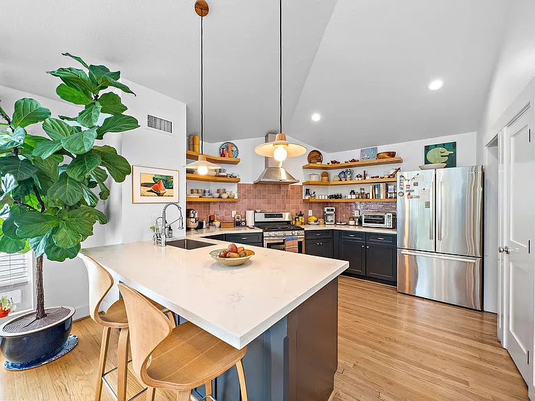 705 Usener St #B — Photo 5