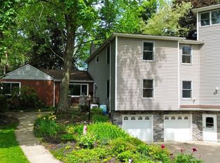 2822 Lakeland Pkwy, Stow, OH 44224