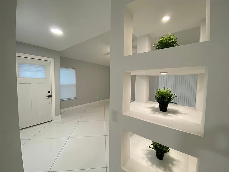 2032 Gregory Dr — Photo 22