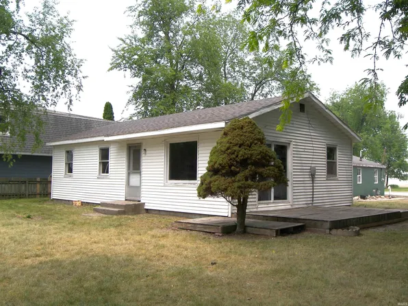 2107 Ball Ct, Rochester, IN 46975