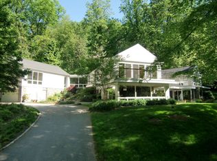 551 County Line Rd, Wayne, PA 19087