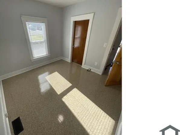 53 Suffolk St #1, Worcester, MA 01604