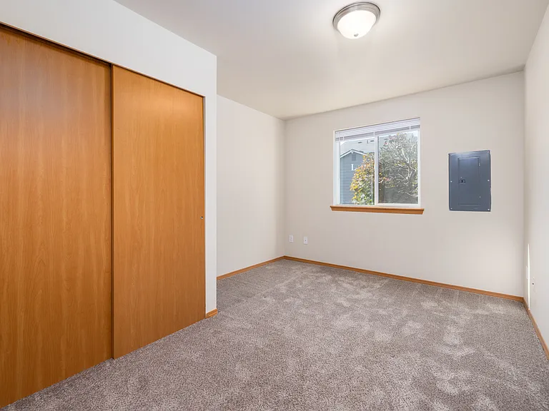Chelsea Village Townhomes — Photo 17