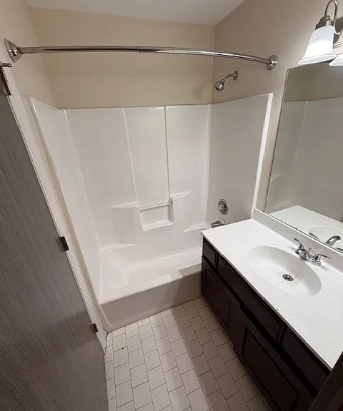 2820 W Mill Rd #E — Photo 26
