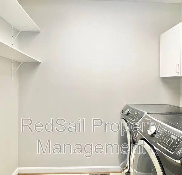 102 Thunderbird Ln — Photo 13