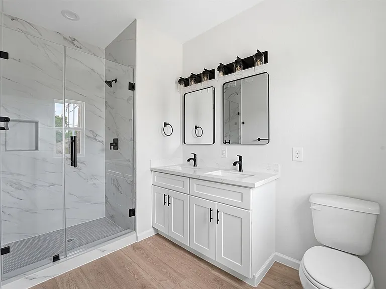 4354 Clover St #B — Photo 21