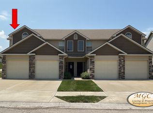 2151 SW Timbertrace Ln, Lees Summit, MO 64082