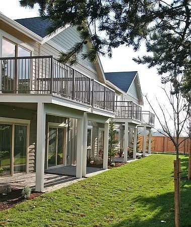 Townhomes/Apartments - 259 Se Ely St — Photo 12