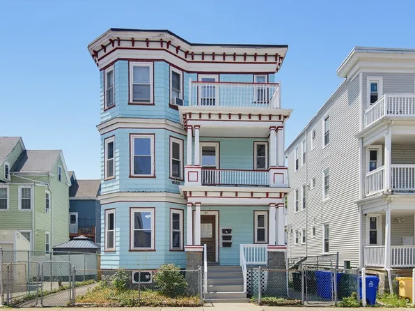 23 Santuit St, Dorchester, MA 02124