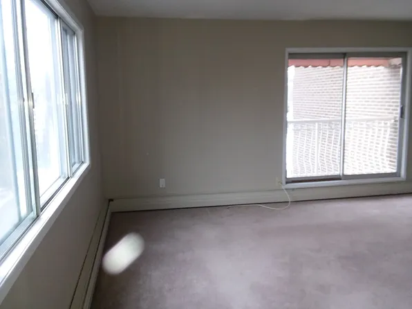 9956 79th St NW, Edmonton, AB T6A 3G1