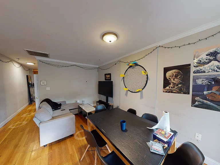83-85 Windsor St #1A — Photo 16