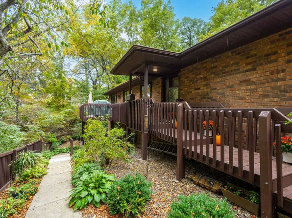 3626 38th St APT 28, Rock Island, IL 61201