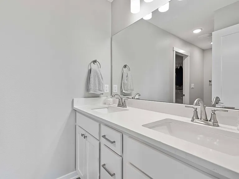16637 Wilden Dr — Photo 20