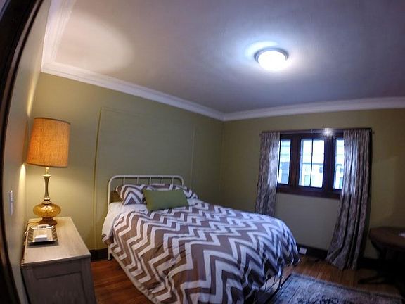 5th image of 505 Valley Ave NW