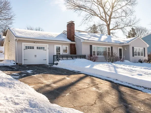 23 Cleghorn Ln, Tewksbury, MA 01876