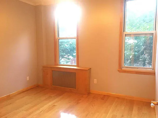 Rented by Capri Jet Realty Corp | media 22