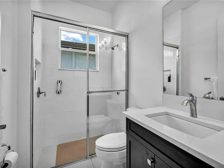 12445 Dahlia Ct — Photo 13
