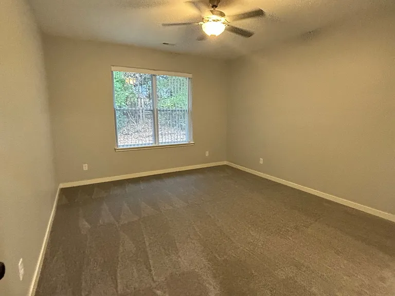 3440 N Bell School Rd #L — Photo 11