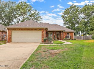 606 Helm Ct, Brandon, MS 39047