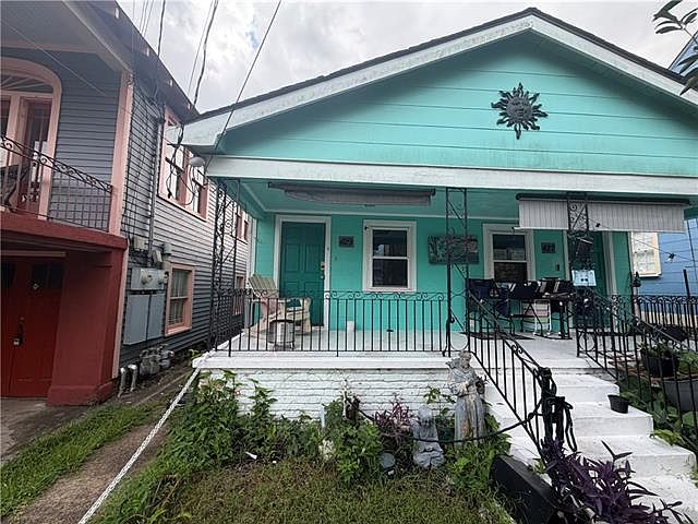 1st image of 429 Pelican Ave