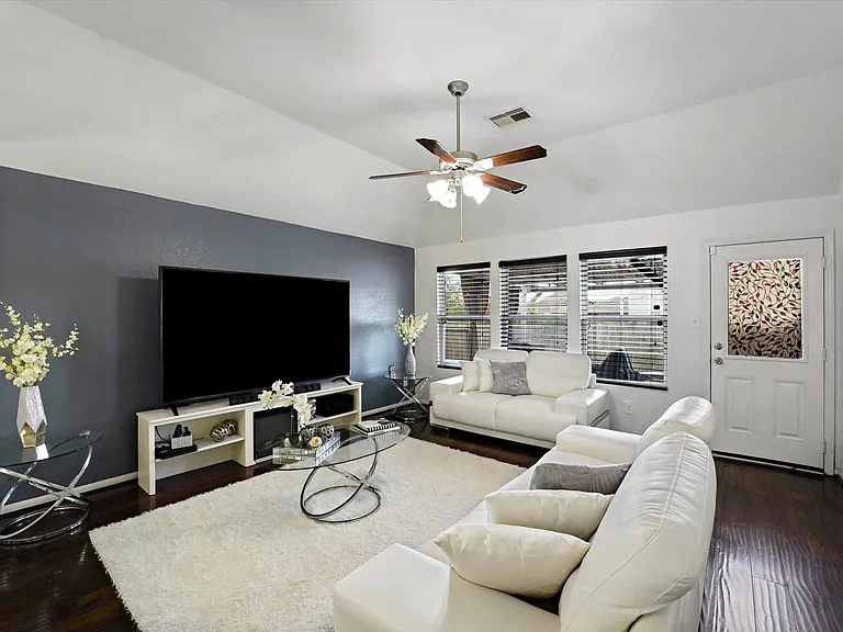 18523 Windy Stone Dr — Photo 10
