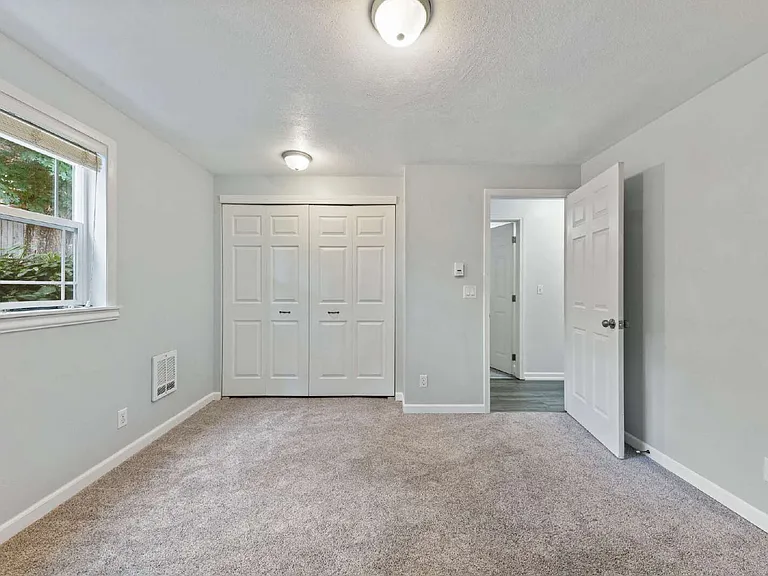 1270 N Adams St — Photo 16