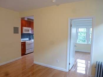 2nd image of 13324 Sanford Ave APT 6l