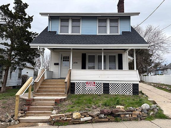 4th image of 276 Main St