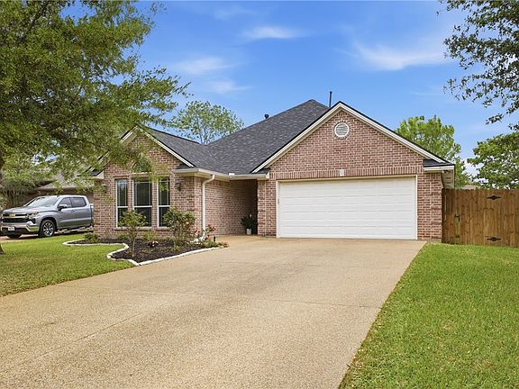2nd image of 4414 Pickering Pl
