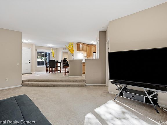 4th image of 20718 Taft Rd