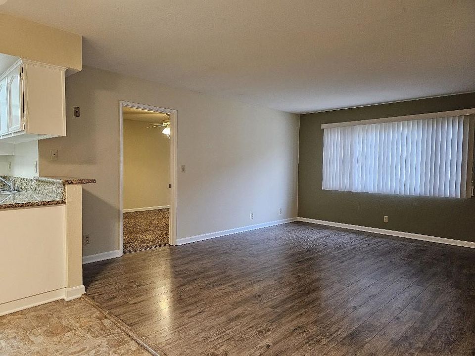 Living Area, Option 1