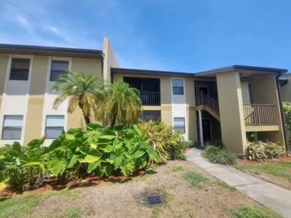 10103 Sailwinds Blvd N APT 102, Largo, FL 33773