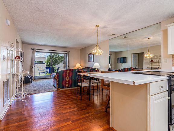 5th image of 161 Avondale Dr APT 4