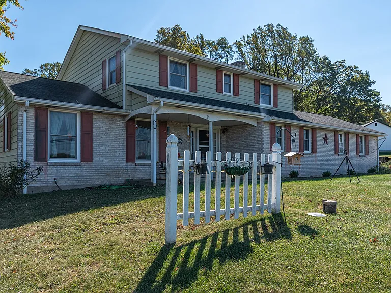 3414 County Line Rd — Photo 10
