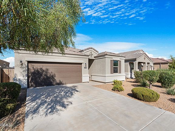 3rd image of 37682 W AMALFI Avenue