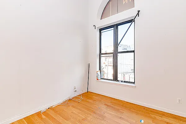 Rented by MySpaceNYC | media 4