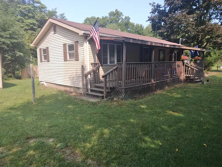 886 Hatcher Ave — Photo 6
