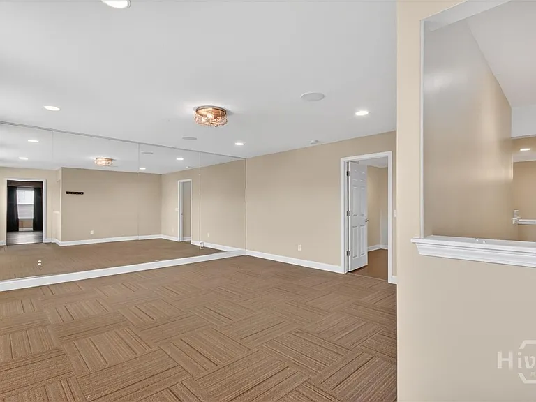 40 Roseberry Cir — Photo 29