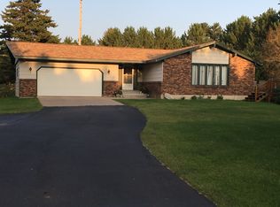 7477 Green Valley Rd, Spooner, WI 54801
