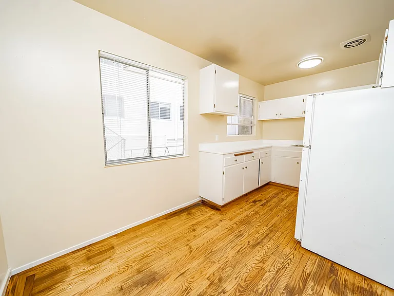 354 Vernon Street — Photo 6
