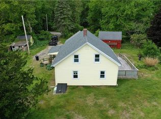 6 Balcom Rd, Foster, RI 02825