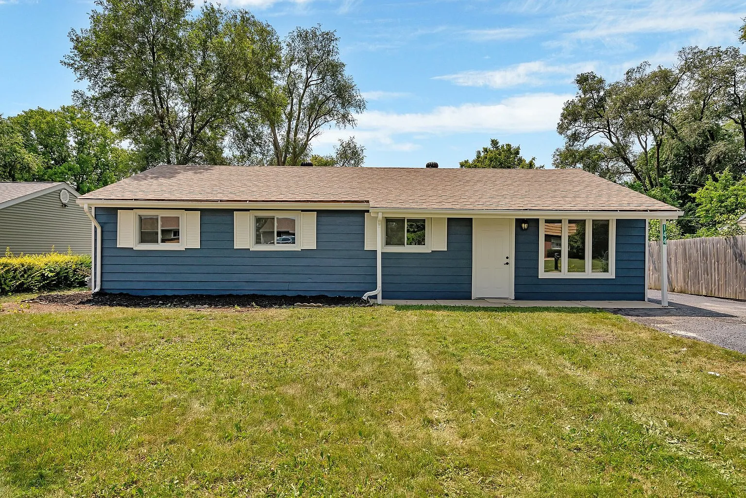 144 Queenswood Rd photo 1