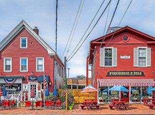 162 Stillson Rd, Fairfield, CT 06825