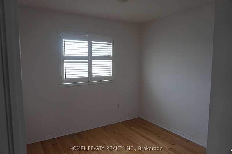 Toronto House for rent - 4 Bedrooms — photo 14