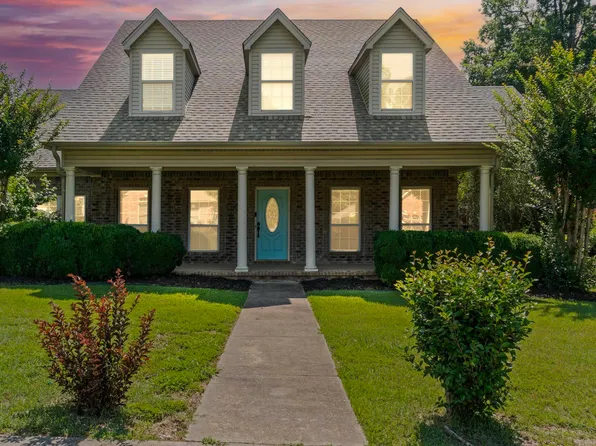 5014 Congressional Dr, Benton, AR 72019