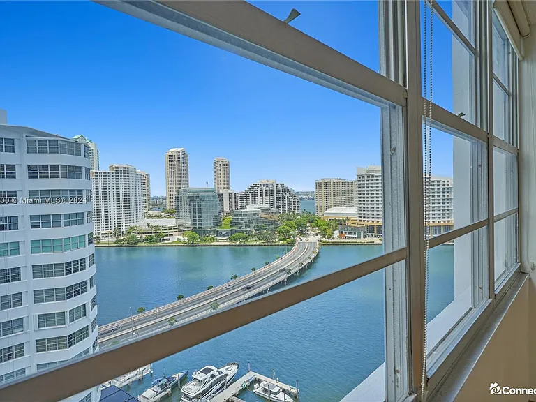 905 Brickell Bay Dr #1831 — Photo 9