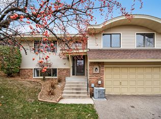 7275 Pontiac Cir, Chanhassen, MN 55317