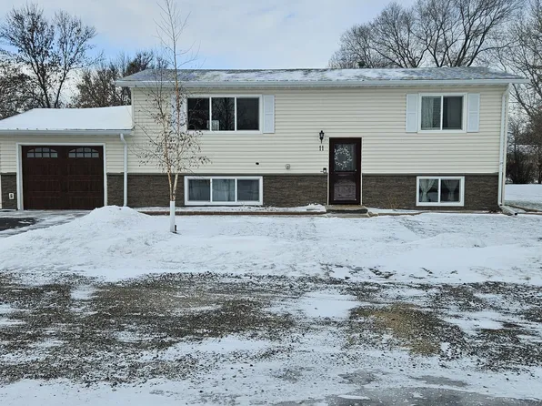 11 Greely Dr, Lincoln, ND 58504