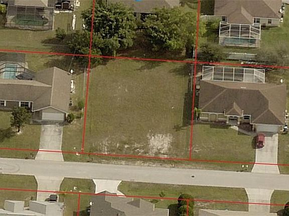 5th image of 2621 SW 1st Pl