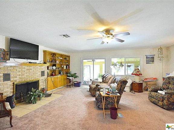 2nd image of 1446 Edwards Blvd